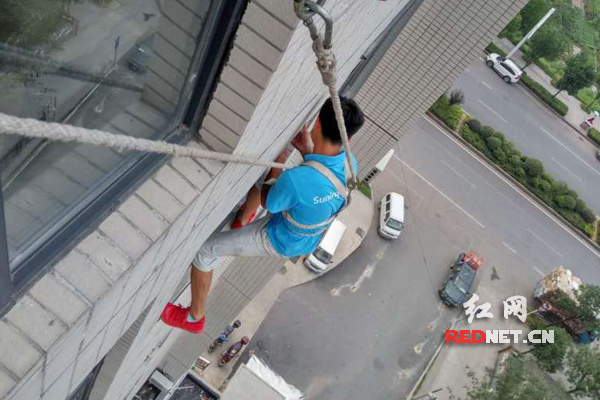 空调售后安装潜规则(一):柜机插头收费成普遍现