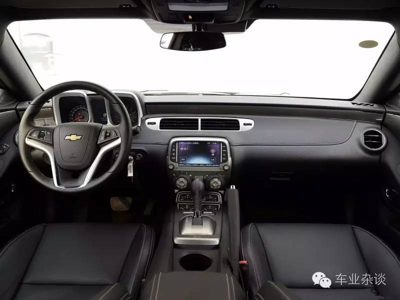 放弃空间和世俗!三款平民跑车推荐