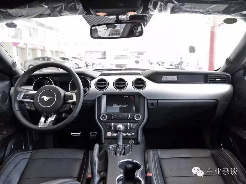 放弃空间和世俗!三款平民跑车推荐