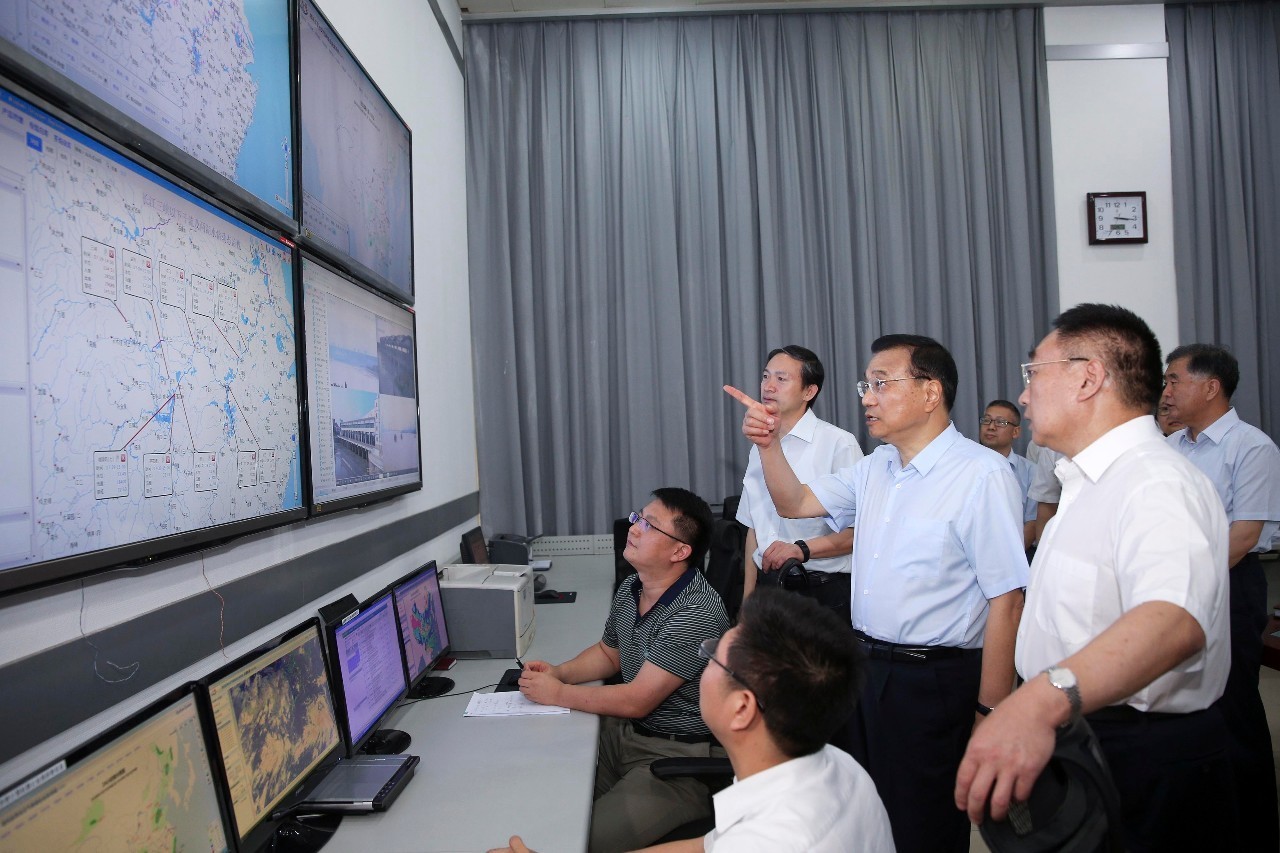 李克强到国家防汛抗旱总指挥部考察防汛工作并