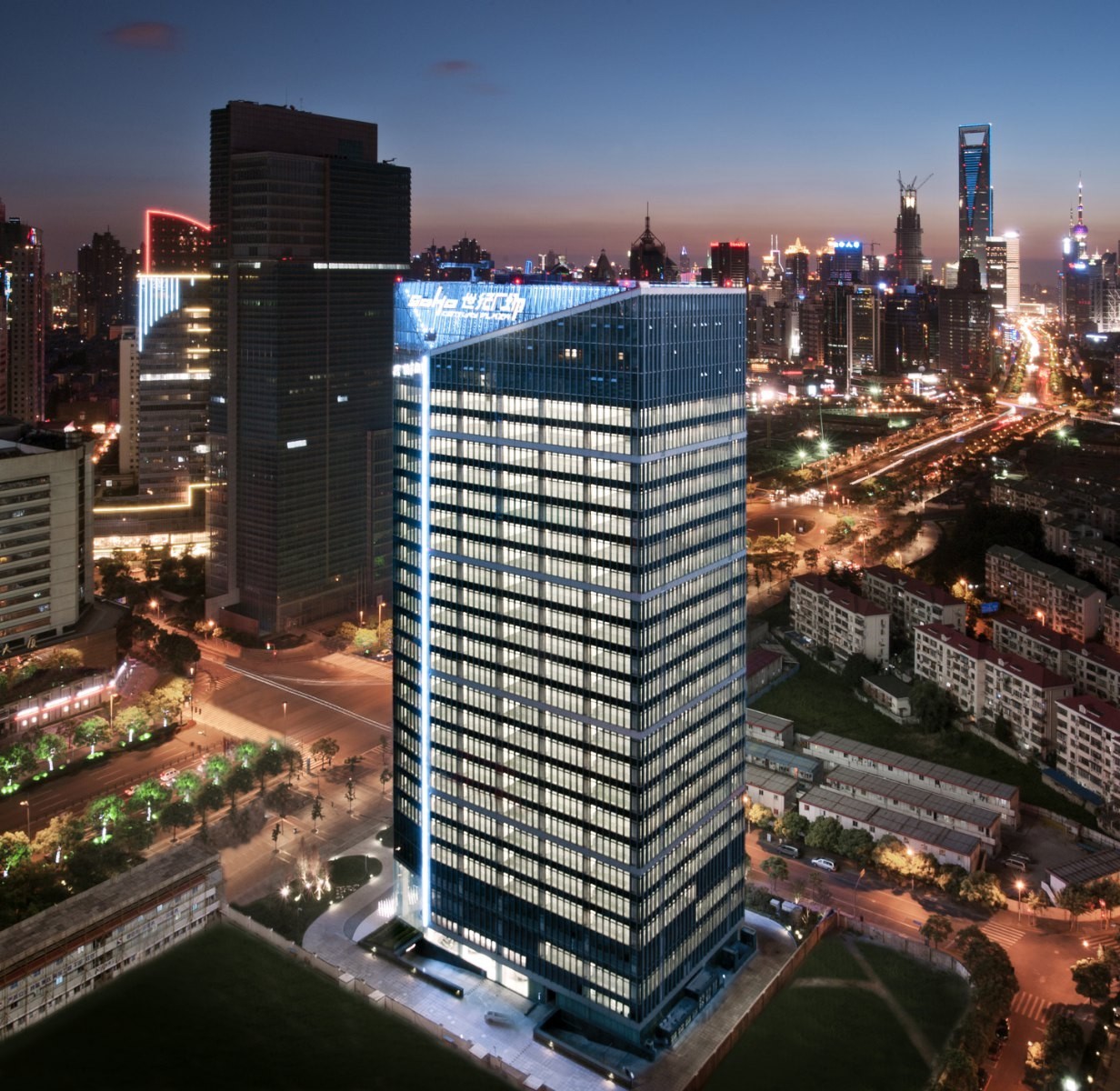 国华人寿33亿整购上海SOHO世纪广场 潘石屹