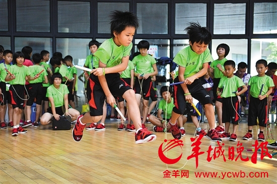 世界上跳绳最快的还是小学在广州|世界|跳绳阅读总量孩子图片