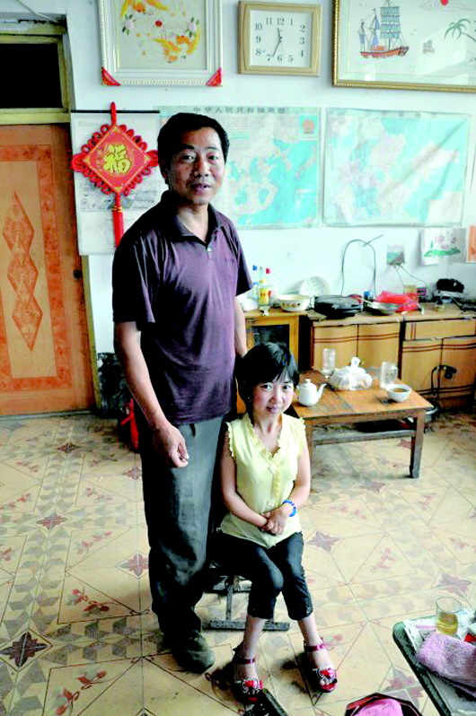 残疾妻子爱唱歌,丈夫抱着她登台|丈夫|残疾|妻子