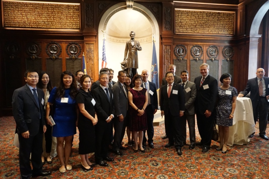章启月总领事出席中美企业费城贸易投资合作交