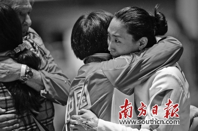 赛程过半一头一尾都没金牌|奥运会|金牌|中国军