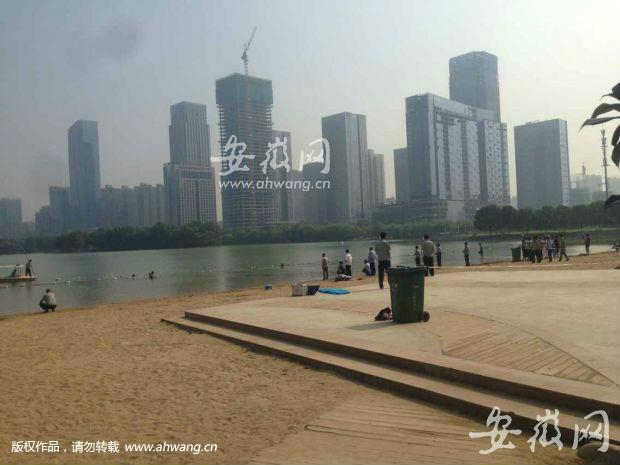 合肥天鹅湖再发溺水事故 17岁男孩戏水 不见踪