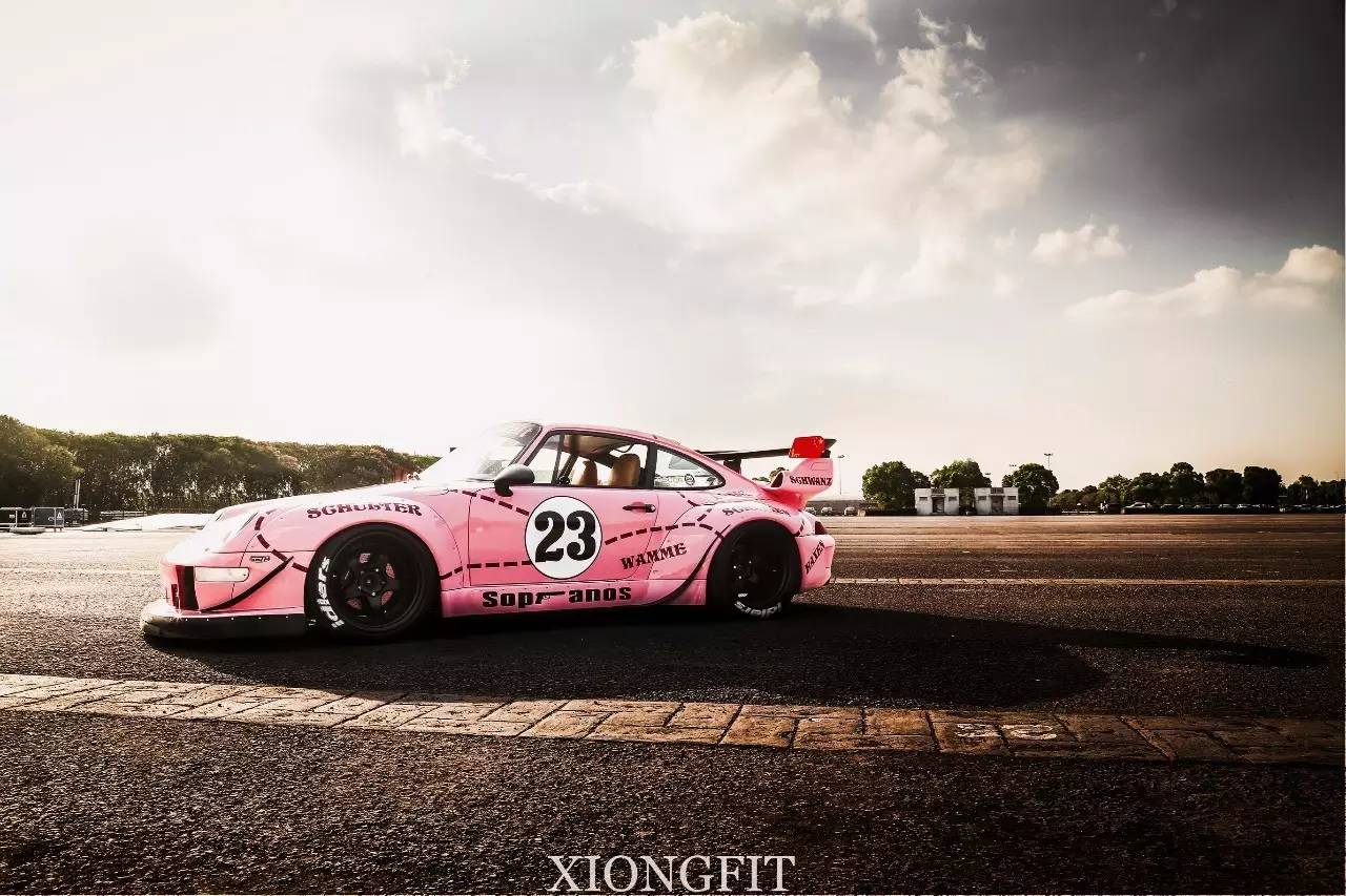 RWB 993 经典PinkPig涂装 大爱粉猪