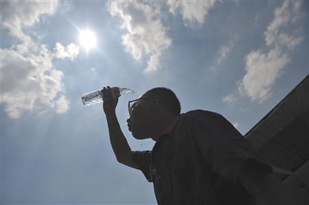 ��ǳ�ֱ�ӽ�ˮ����ͷ�Ͻ���