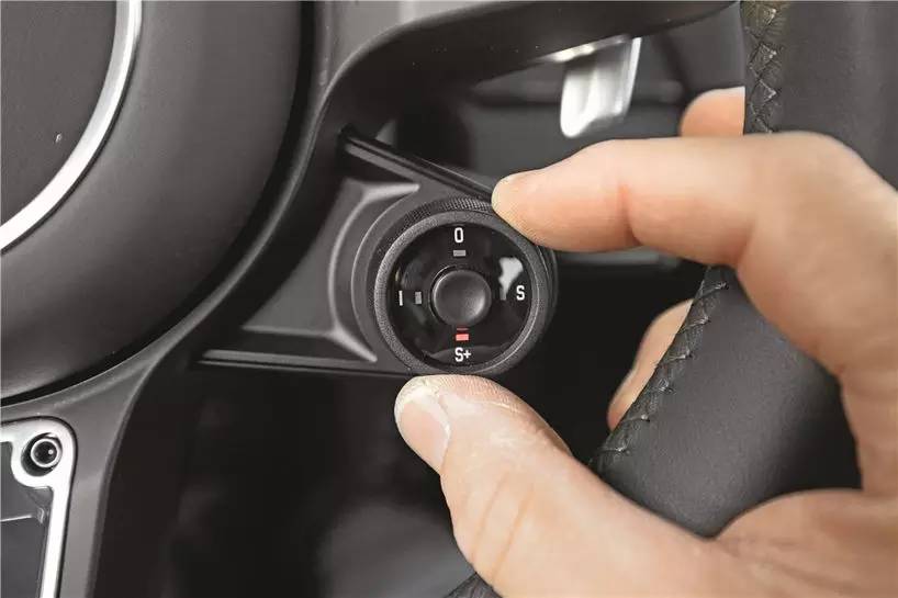 911.2的洪荒之力 霍根海姆圈速堪比GT3