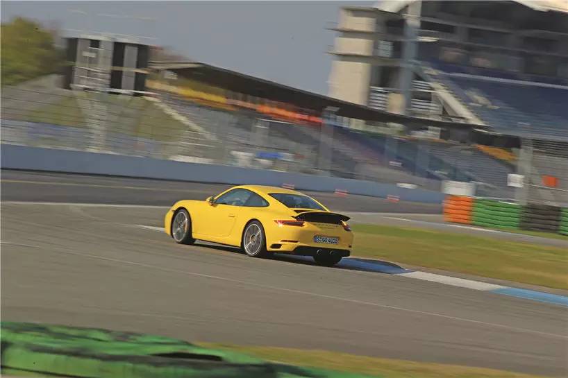 911.2的洪荒之力 霍根海姆圈速堪比GT3