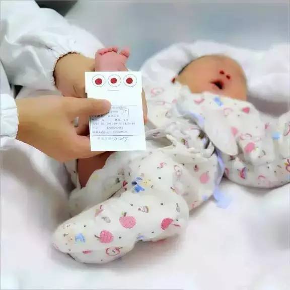 曝光 | 新生儿疾病筛查收费近千元 医院收回扣 