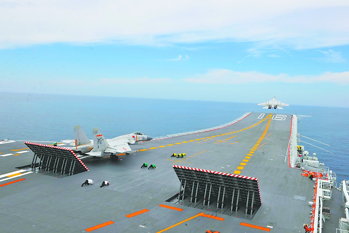 新一批舰载机飞行员航母起降 辽宁号战力再提高|飞行员|舰载机|航母_新浪新闻