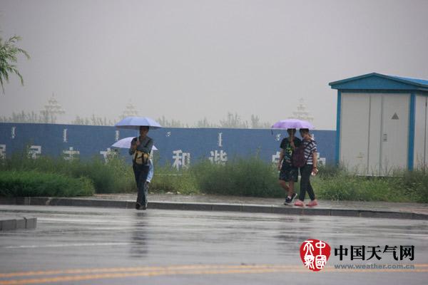内蒙古入秋晚旱情重 今明有雨有利于缓解旱情