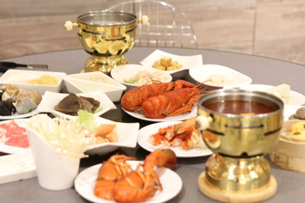 小天鹅戴斯酒店:五星级海鲜自助火锅闪耀登场