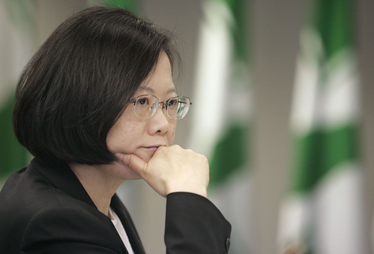 蔡英文执政百日毫无新朝盛象|蔡英文|台湾|执