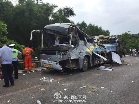 翻车事故视频大全集 4GH4-fxvkkcf6092986.jpg