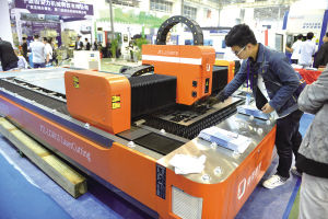 中国力推装备制造业品牌10年达到制造强国水