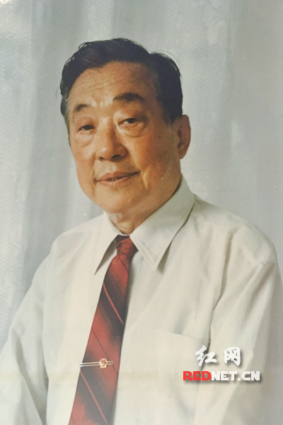 产党的优秀党员 忠诚的共产主义战士 谢新颖同