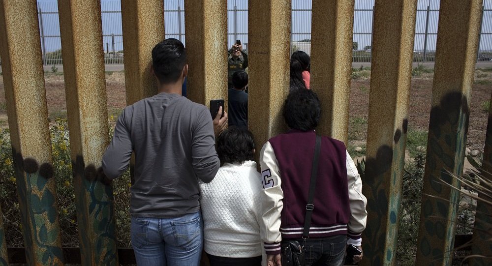 特朗普要在美墨边境修围墙 墨总统:我不会出钱