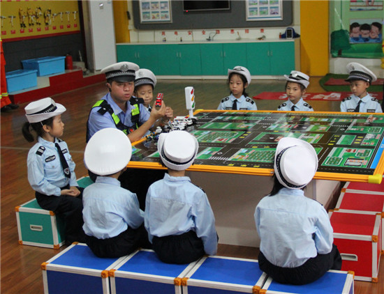 交通小志愿者参观学习邵武平安文化主题公园