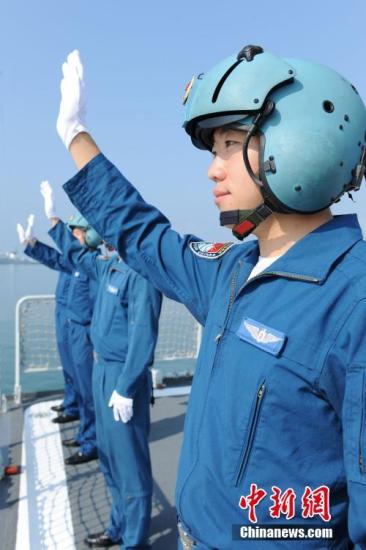资料图:中国海军第24批护航编队。中新社发 邱浩翰 摄