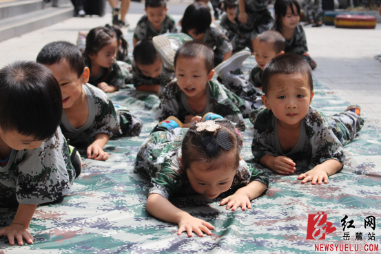 岳麓军训季:阳光下的绿色小兵|孩子|军训|绿色