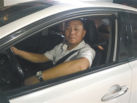 送弥留癌症患者回新疆 重庆好司机驾车3000公