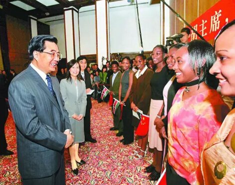 张艺谋偏爱的《茉莉花》,为啥被外国人称为中