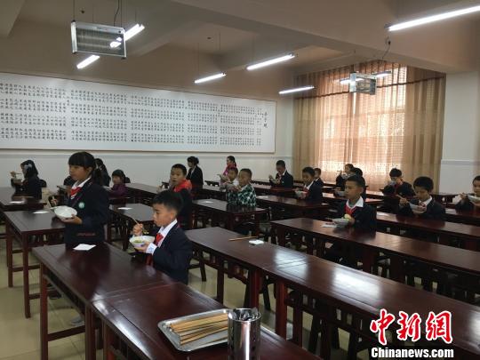 争议声中昆明一间童蒙国学馆的十年求索路 (图