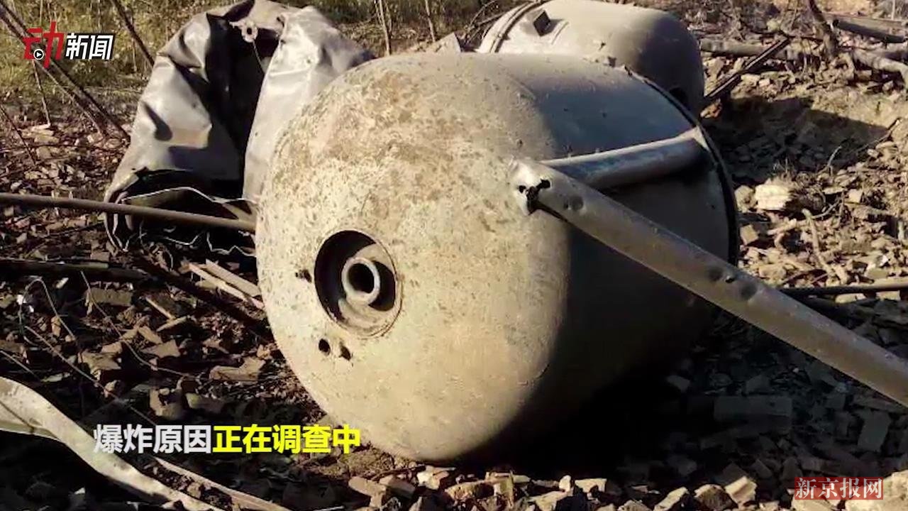 现场:河北晋州一黑化工厂爆炸 5死1伤