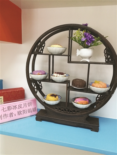 苏州70岁民间厨神成网红 直播制作苏式月饼