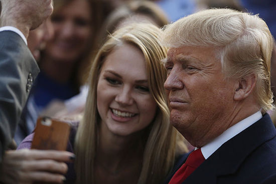 特朗普的慈善经:慷他人之慨 名声赚钱两不误|特