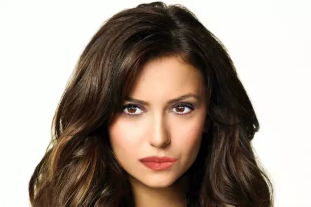 英国整容医师拼成“全球”最完美一张脸,却被美国人鄙视,你怎么看?(图3) 英国整容医师拼成“全球”最完美一张脸,却被美国人鄙视,你怎么看?(图3)