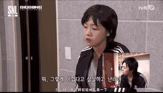 《snl》是美国一档深夜时段直播的喜剧小品类综艺节目