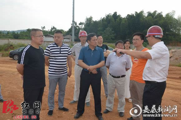 娄底万宝新区领导调度重点项目建设