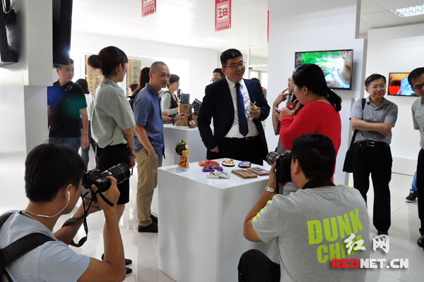 即时报道:现在光荣街还有大姐吗?探访实情与深度解析