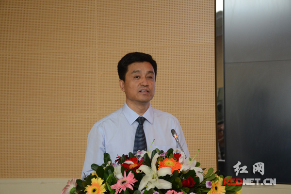 智能用电前景无限全球能源互联网宣讲走进湖南大学