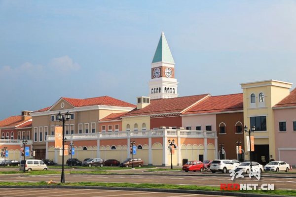 长沙多个商业项目扎堆开业 城西新添奥特莱斯