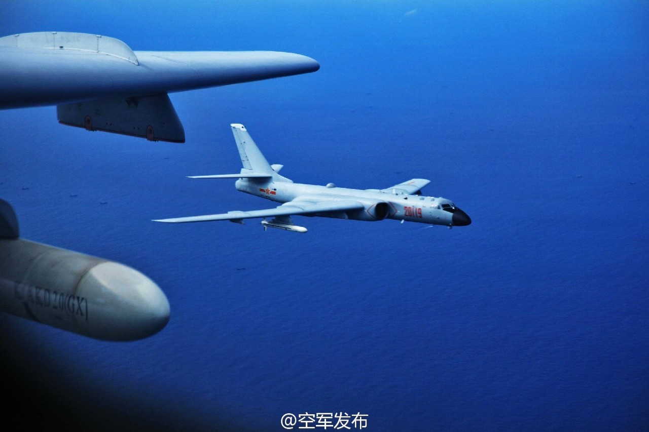 40多架各型战机今天前出西太平洋 中国空军检