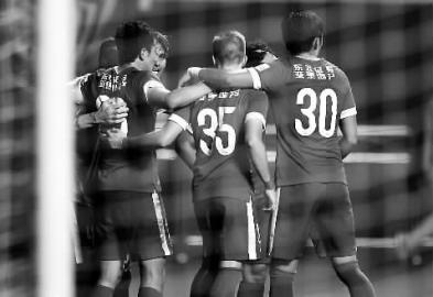 亚泰2比3不敌石家庄保级形势更加严峻