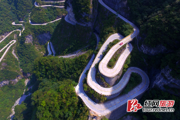 张家界天门山景区多举措迎客十一黄金周