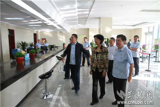 湖北高院院长李静带队赴新疆开展援疆工作|李