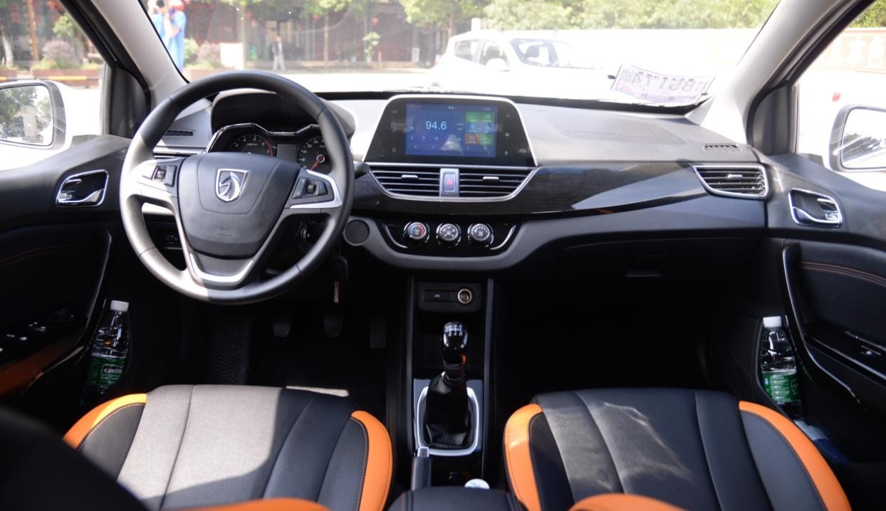 一辆价格在五万元内的精品小车 到底怎样?