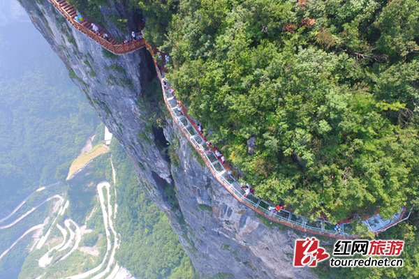 张家界天门山景区多举措迎客十一黄金周
