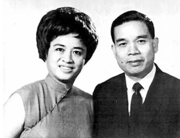 郑裕彤戎马一生驰骋商界70年:老传奇谢幕,新生