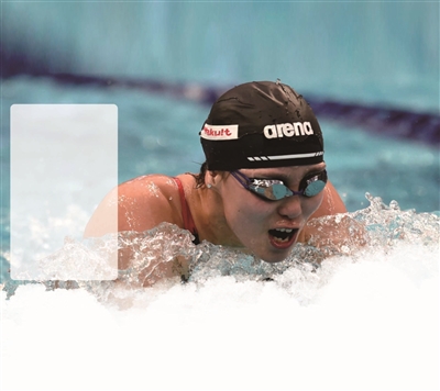 用玩命训练冲淡洪荒之力 傅园慧:想当运动员