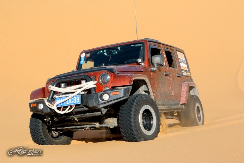 越野人的天堂 阿拉善英雄会纪实