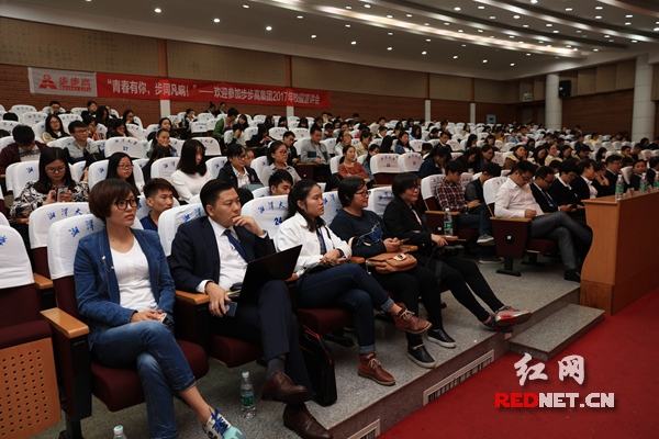 步步高启动2017届大型校园招聘会 预招1000名