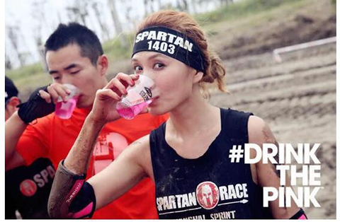 全球最虐路跑障碍赛火热开赛 百淬第一批勇士