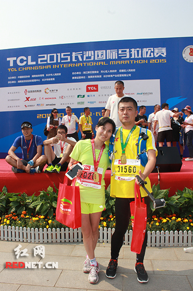 长沙马拉松选手叶旋:爱她就陪她去跑马拉松|马拉松|长沙|叶旋_新浪新闻